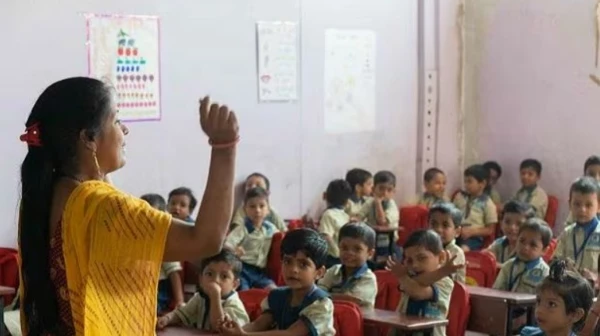 महाराष्ट्र सरकार ने शिक्षकों के लिए ड्रेस कोड जारी किया